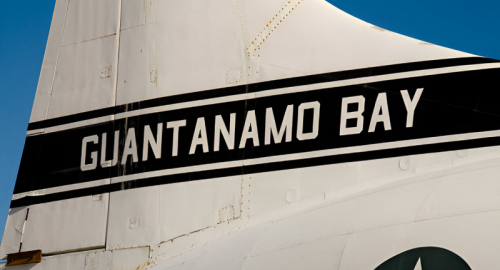 Smentita Tajani su Guantanamo: Tensioni Italo-Americane sulle Migrazioni